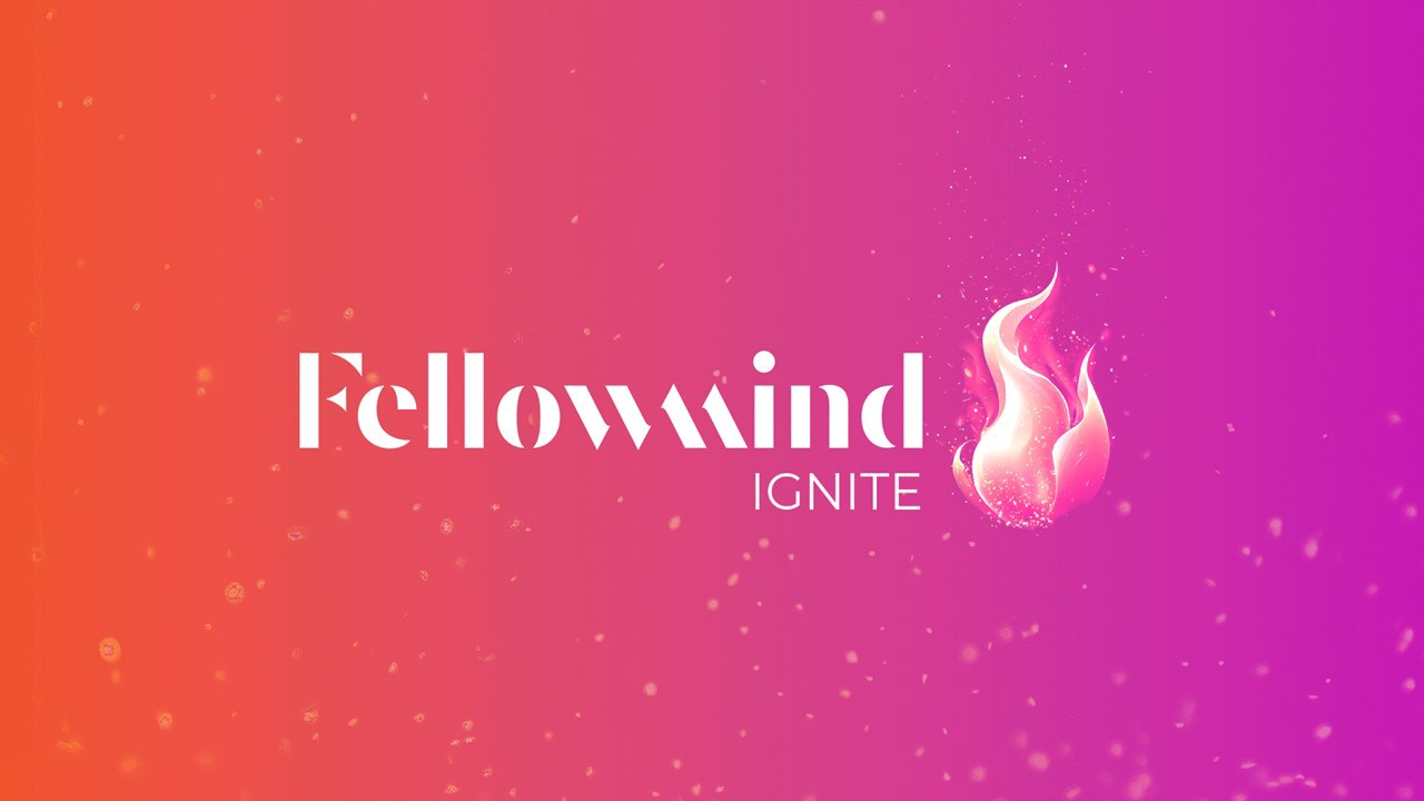 Roze-oranje gradient met de tekst “Fellowmind Ignite” en een gloeiend vlam-icoon, geschikt als eventbanner of logo-afbeelding
